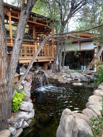 Ten Thousand Waves主图