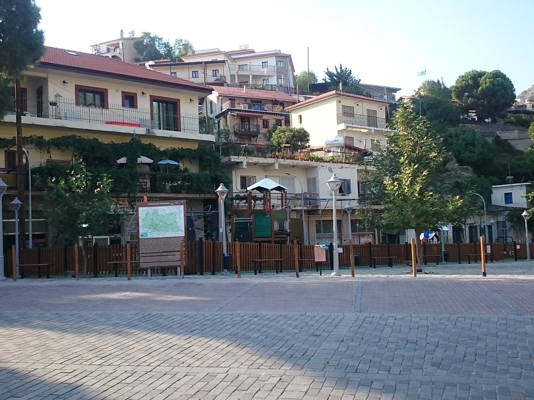 THE ROSE FACTORY CHRIS N. TSOLAKIS-Agros必去景点