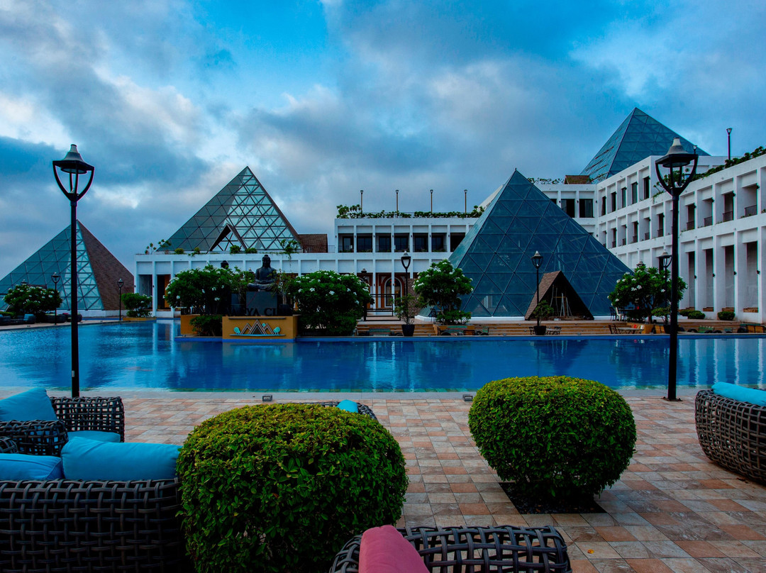 Aarya Lords Club & Resort主图