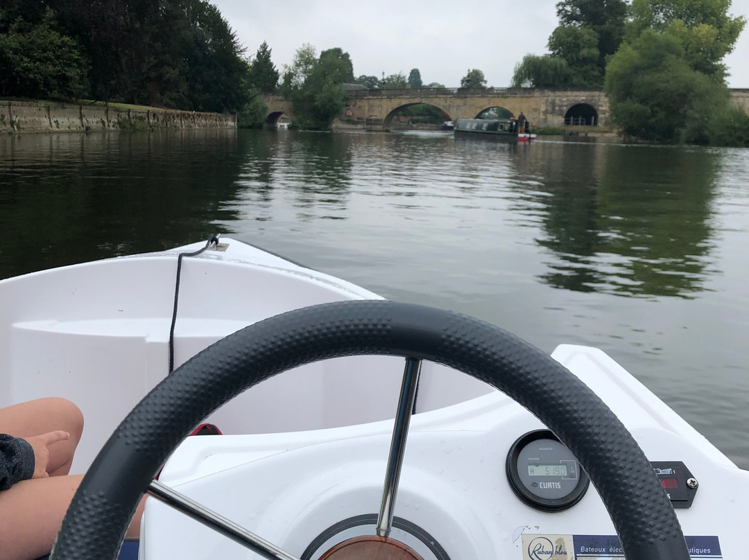Pure Boating景点图片