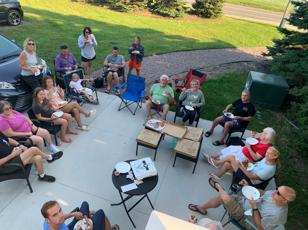 Empire Lakeshore Inn主图