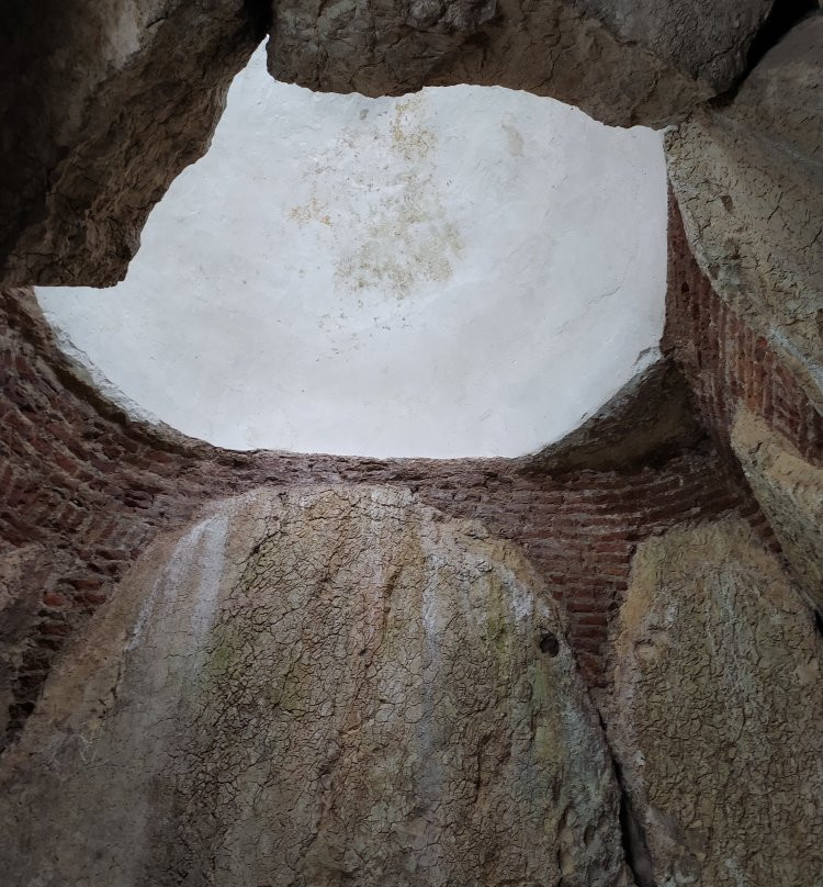 Dolmen of Alcobertas景点图片