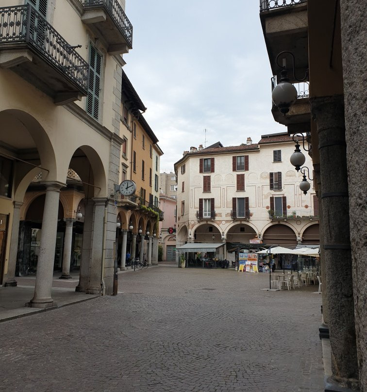 Piazza delle Erbe-诺瓦拉必去景点