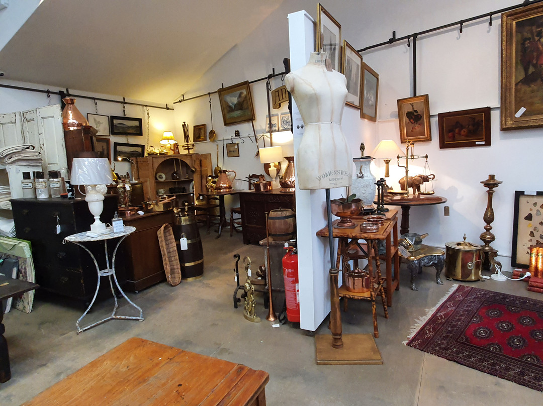 Petworth Antiques Market景点图片