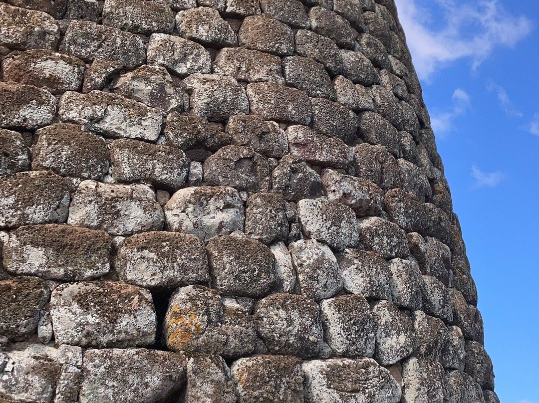 Nuraghe Losa-Abbasanta必去景点