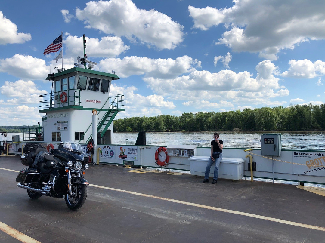 Cassville Car Ferry-Cassville必去景点