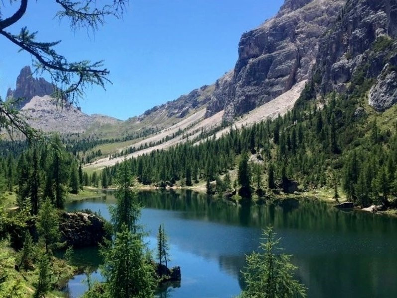 Lago di Federa-科尔蒂纳丹佩佐必去景点