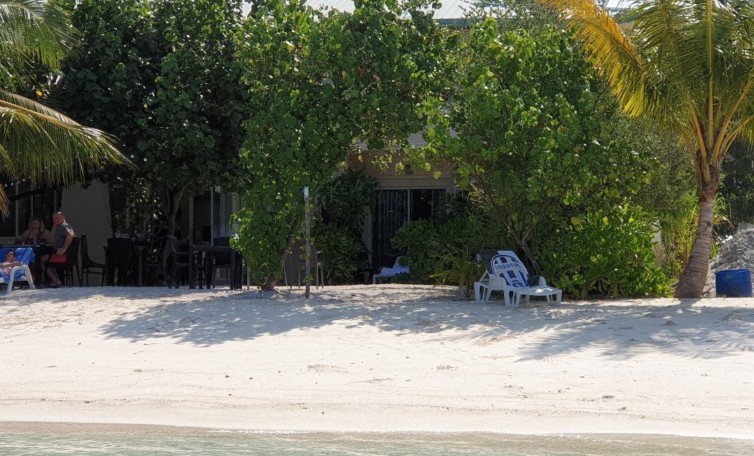Crown Beach Villas Maldives景点图片