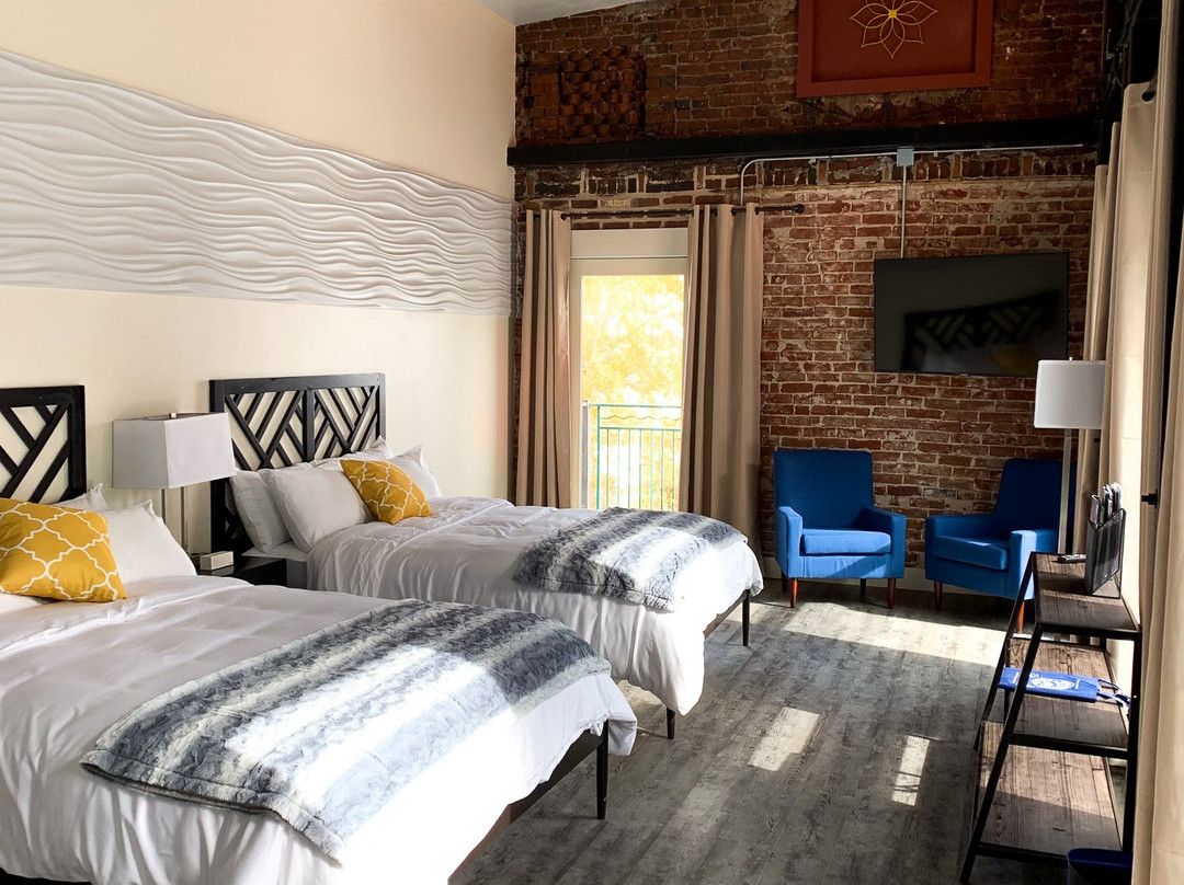 Manhattan Hotel主图