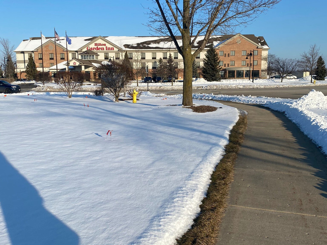 奥科诺默沃克希尔顿花园旅馆主图