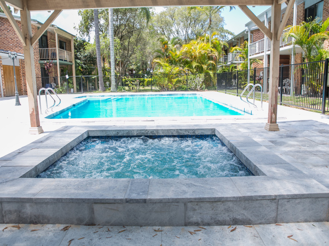 品质客栈柳树丛主图