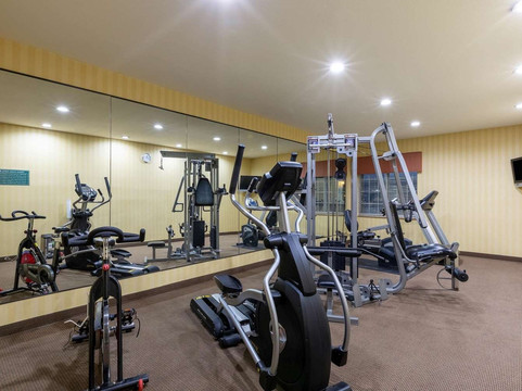 道奇城拉昆塔温德姆套房酒店主图