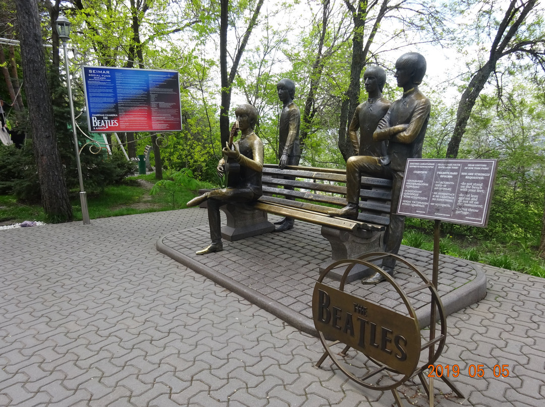 The Beatles Monument-阿拉木图必去景点