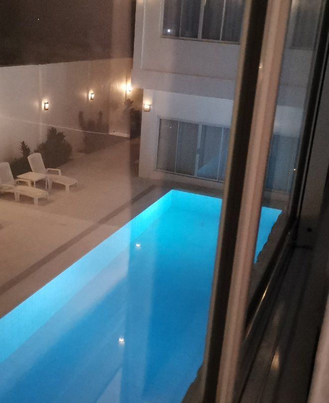 巴拉望蓝波酒店主图