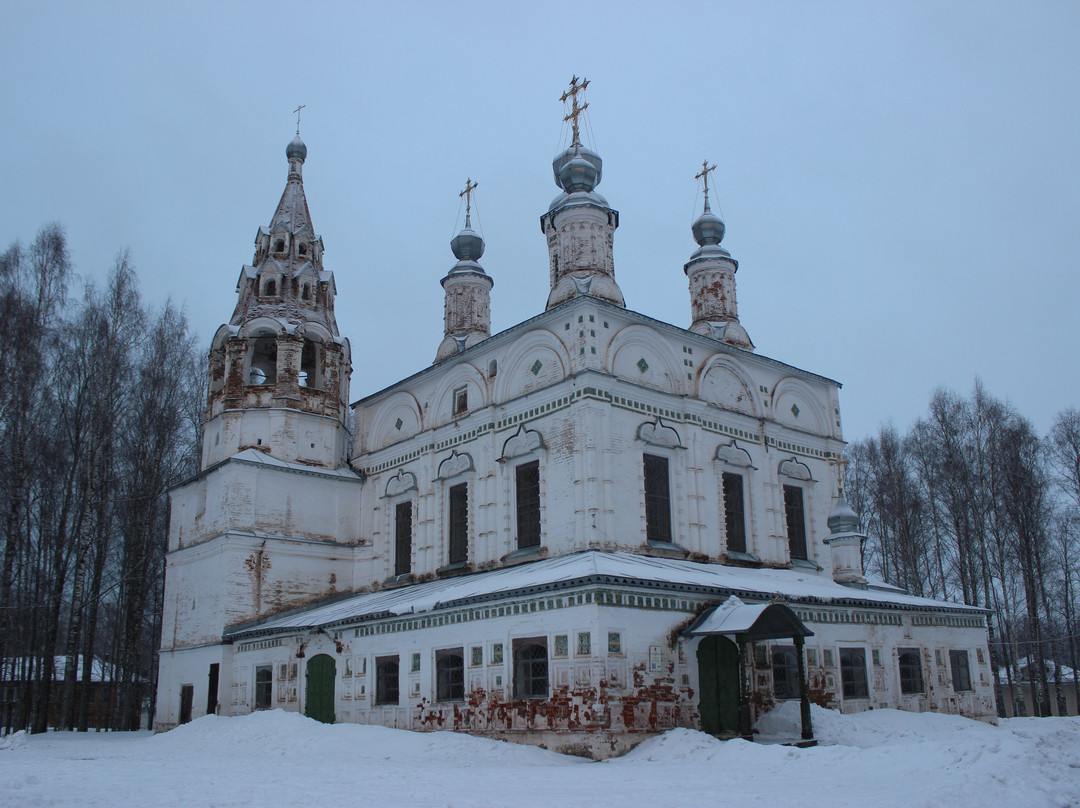 The Ensemble of Transfiguration and Candlemas Churches景点图片