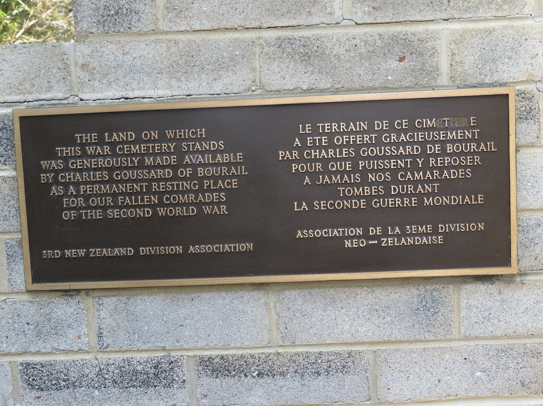 New Zealand Military Cemetery-Bourail必去景点