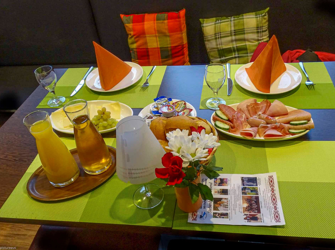 Hotel Gasthof Goldener Adler主图
