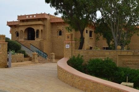 拉沃克克特港威酒店主图