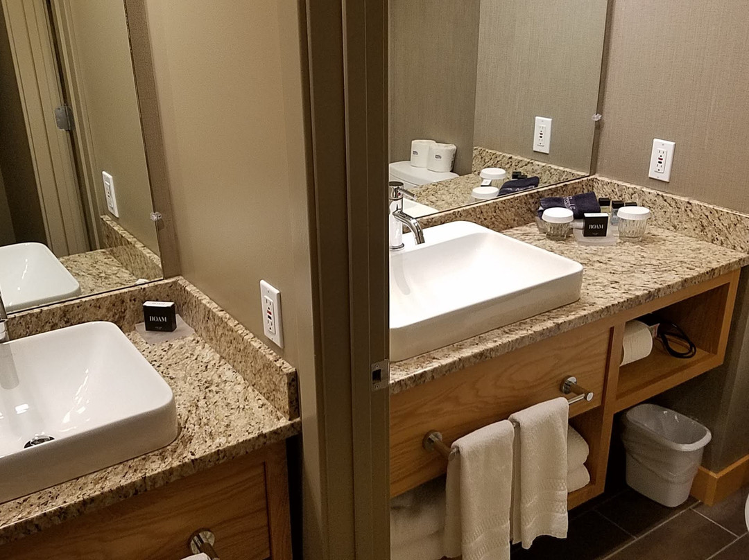 基林顿豪华度假酒店主图