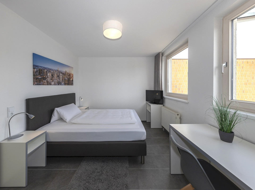 Westside Living主图