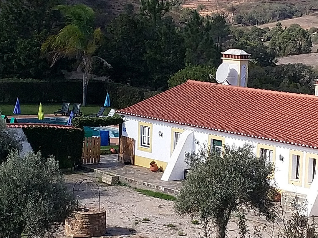 Nave Redonda Do Cerro主图