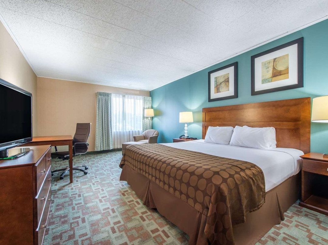 Ramada By Wyndham Vineland Millville Area主图