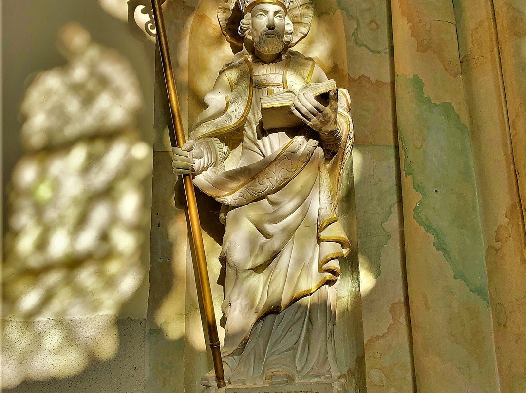 Église Saint-Aubin de Faverolles-sur-Cher景点图片