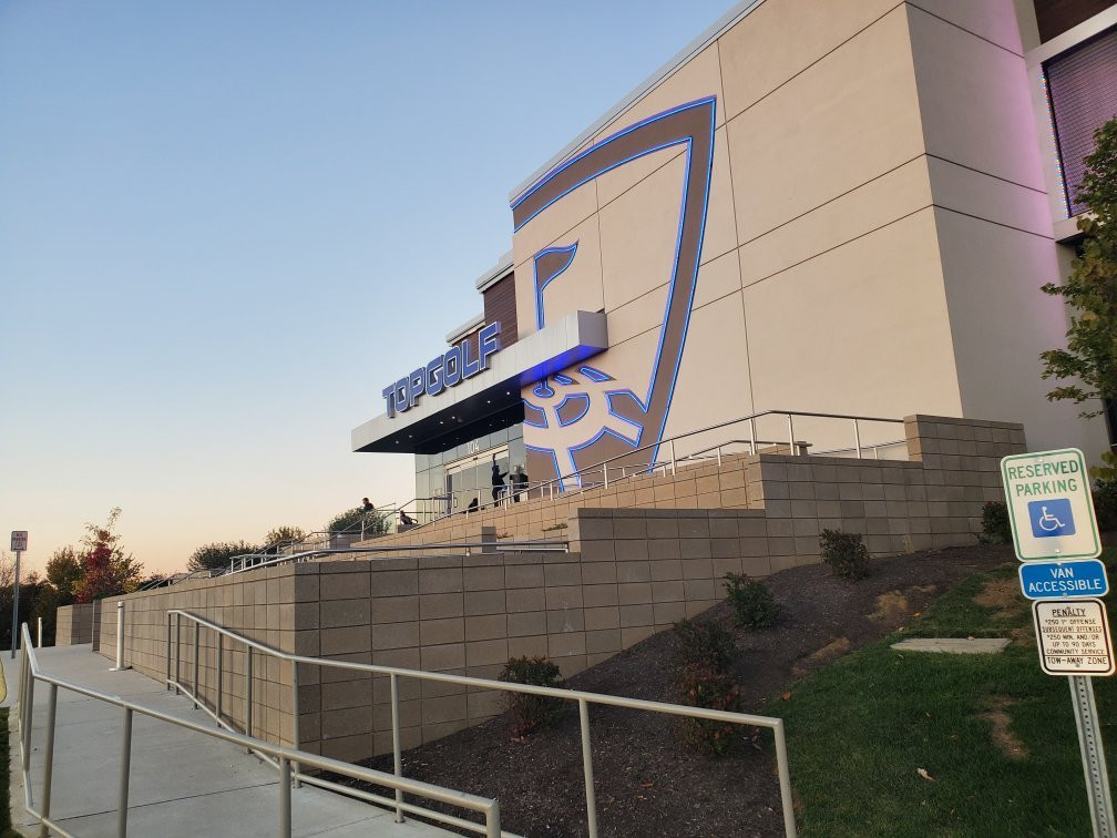 Topgolf Mount Laurel景点图片