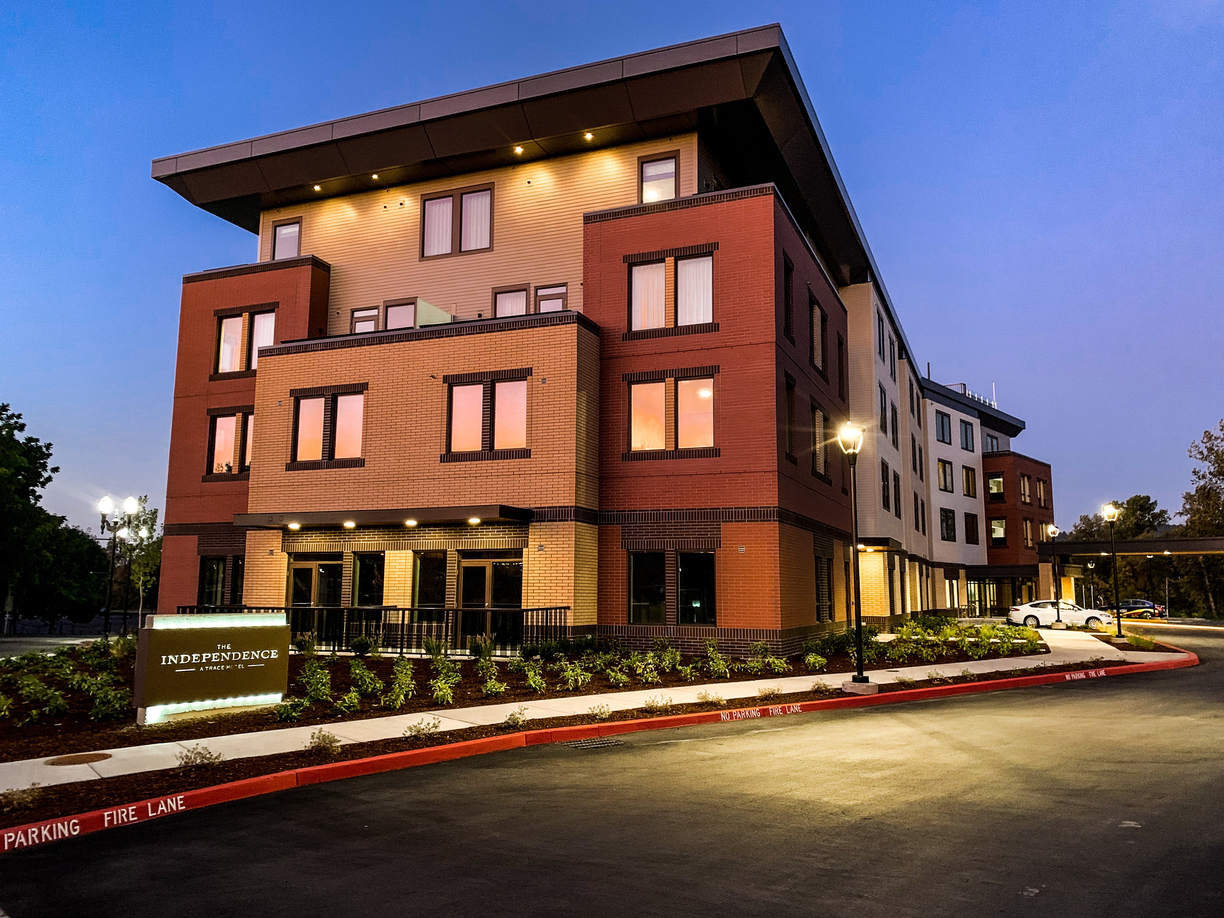 The Independence Hotel-官方