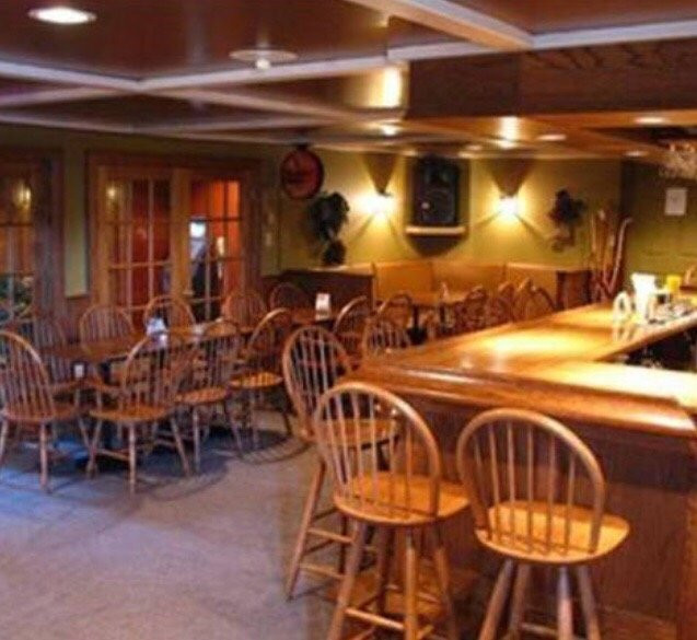 Ingonish Ferry旅游景点-Thirsty Hiker Pub