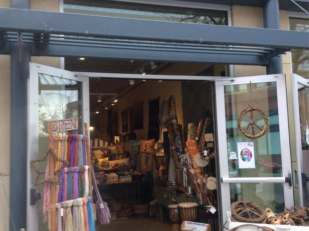 Momentum-博尔德必去景点