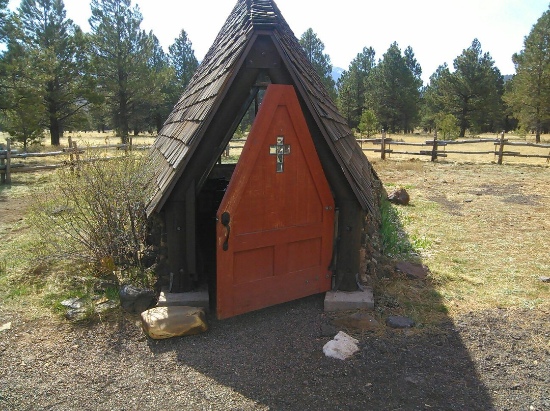 Chapel of the Holy dove景点图片