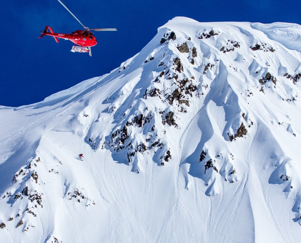 Alaska Snowboard Guides-瓦尔迪兹必去景点