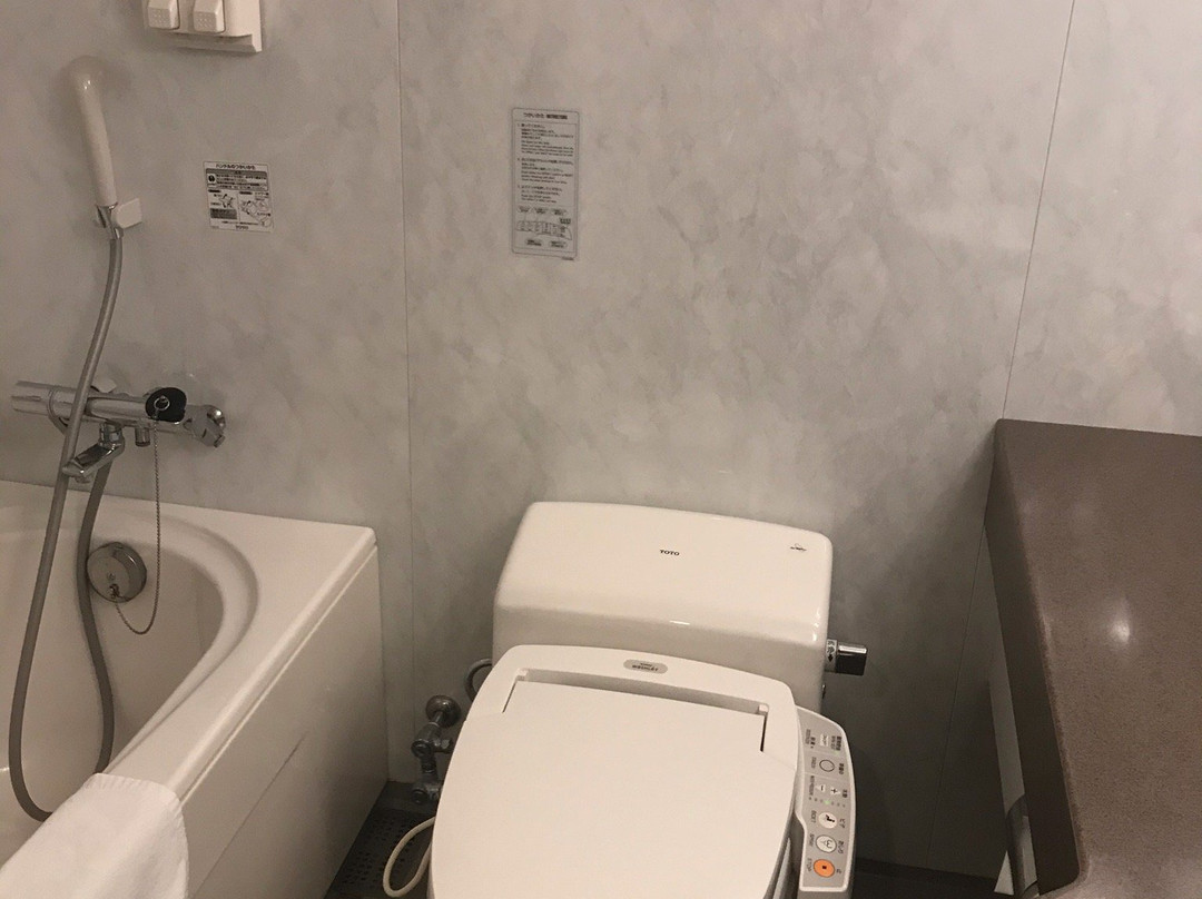 洛库思索清里温泉酒店主图