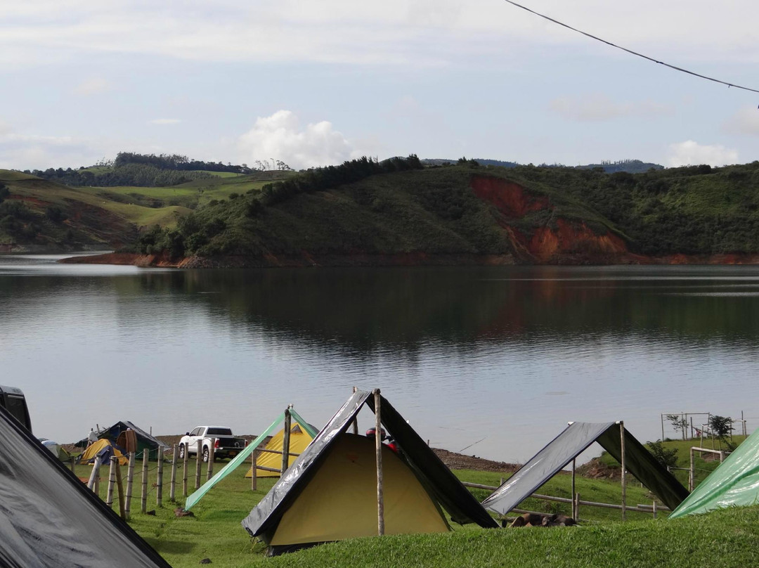 Zona de Camping Lago Calima Berlin景点图片