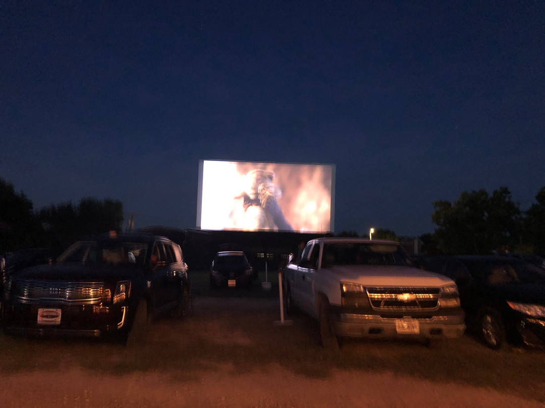 Brazos Drive-in-格兰伯里必去景点