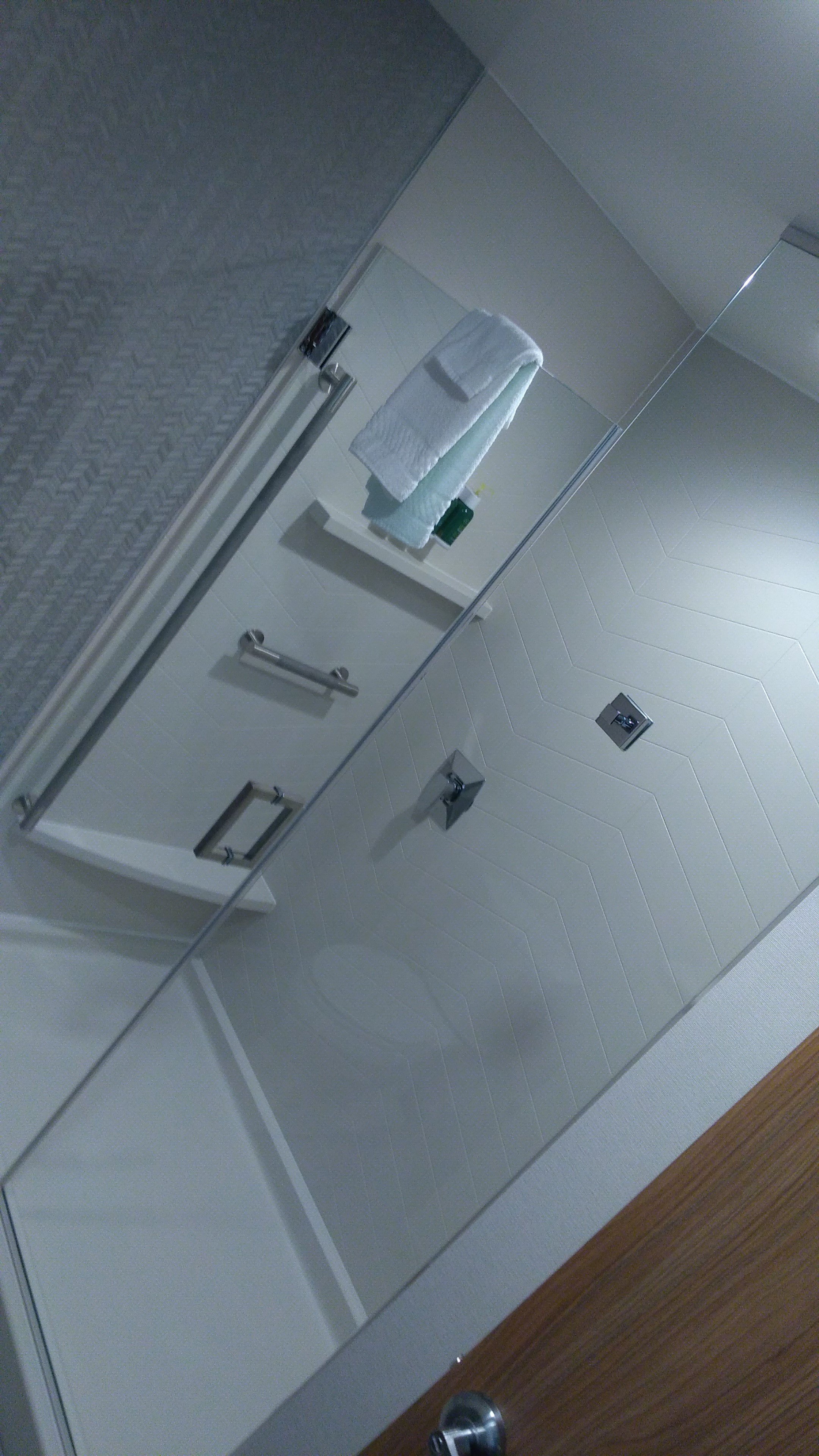 Fairfield by Marriott Edmonton International Airport-浴室