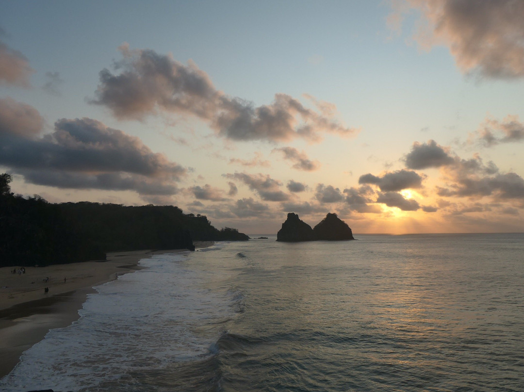 Praia do Bode-费尔南多-迪诺罗尼亚群岛必去景点