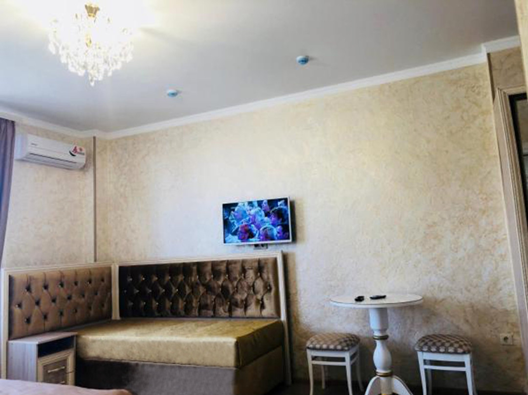 Guest House Crystall主图