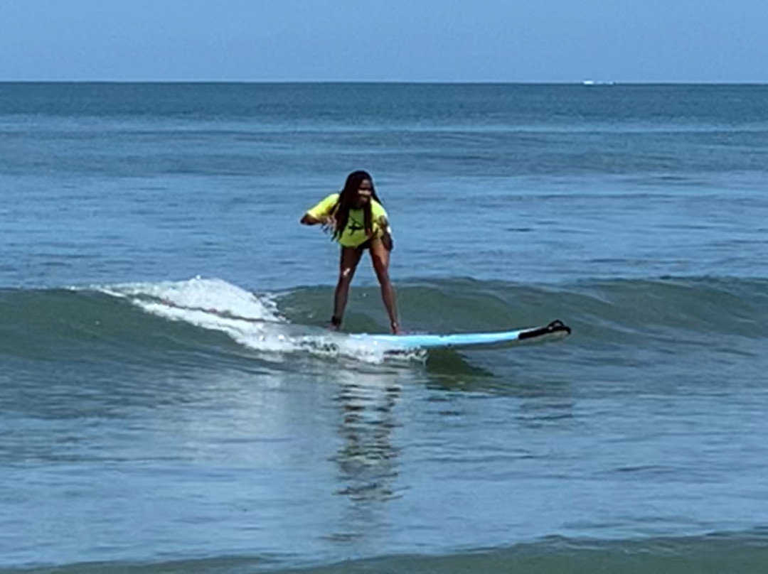 Frijoles Locos Surf Shop-大滩必去景点