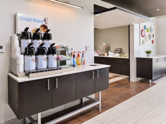 Holiday Inn Express & Suites Lee's Summit - Kansas City By IHG主图