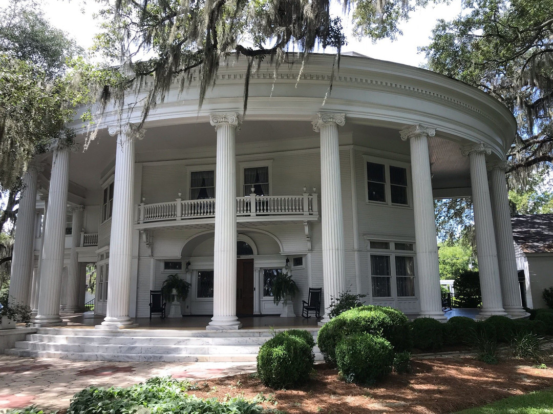 The Crescent-瓦尔多斯塔必去景点