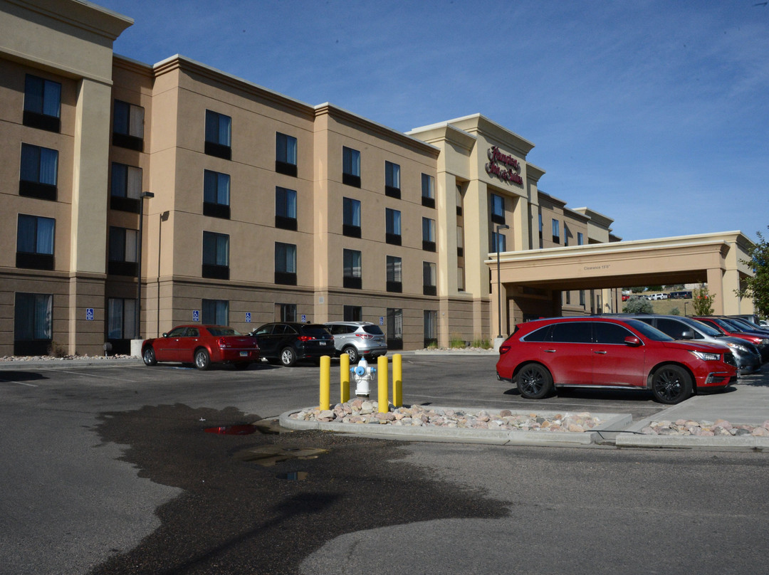 卡斯帕尔希尔顿恒庭旅馆&套房酒店主图