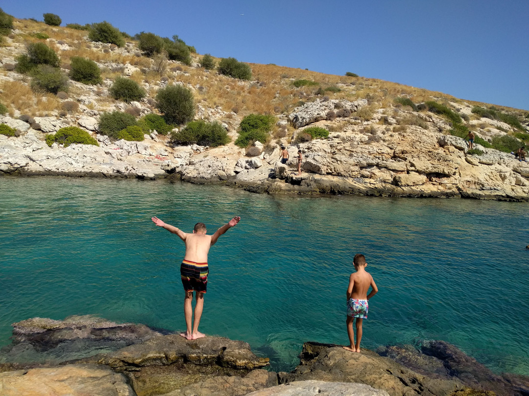 Vouliagmeni Beach景点图片