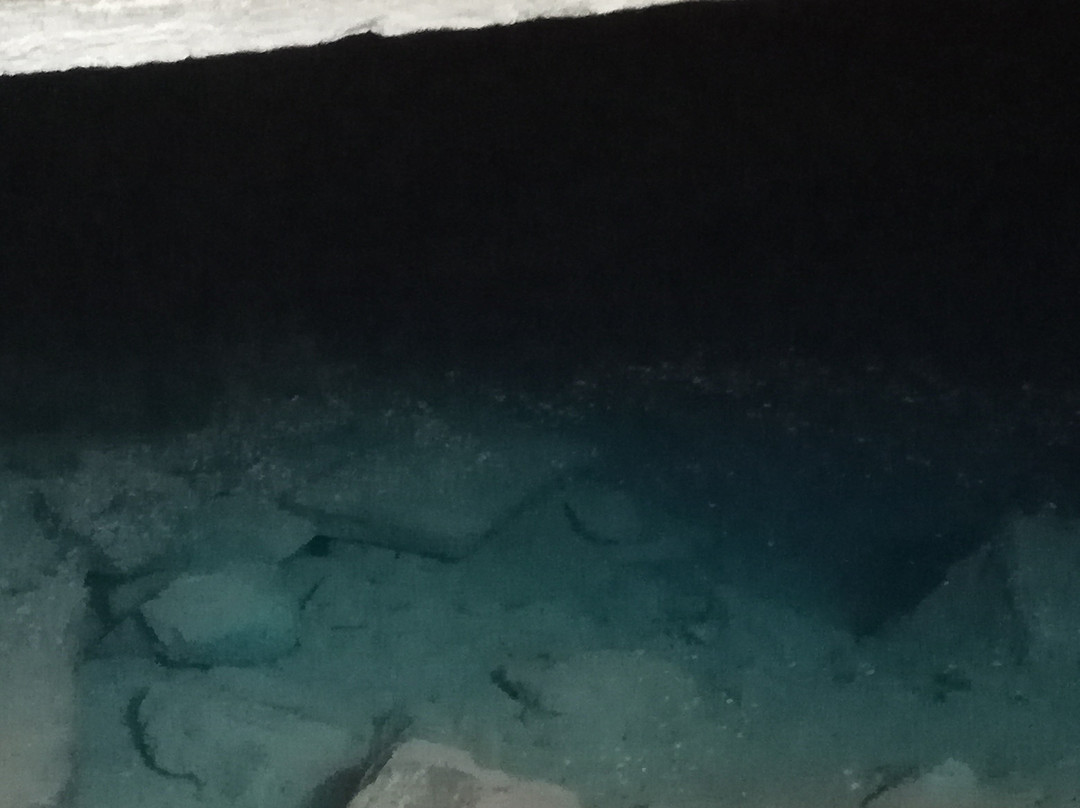 Gruta Azul景点图片
