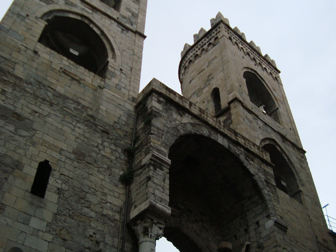 Torri di Porta Soprana-热那亚必去景点