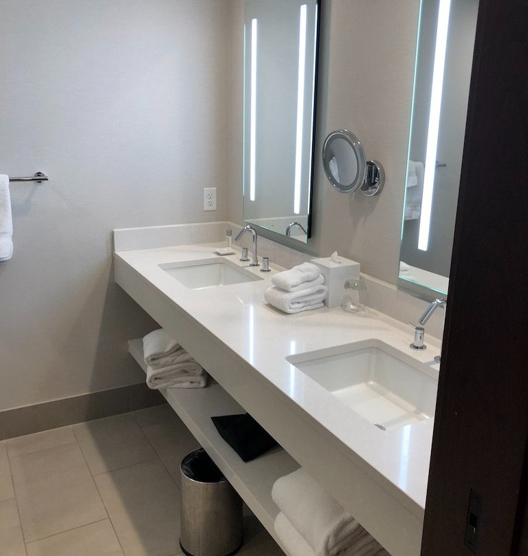 Inn On Woodlake主图