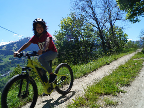 Generation Road Trip-Bozel必去景点