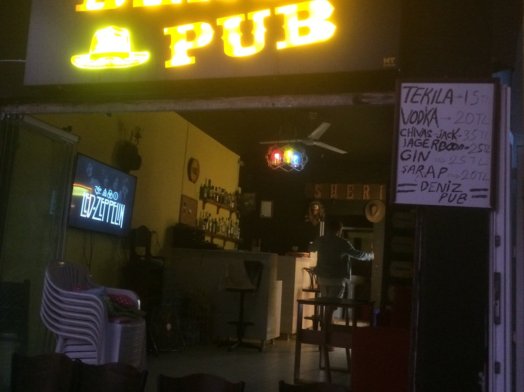 Deniz Pub
