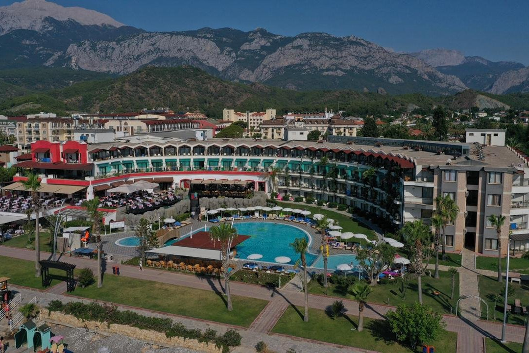 Armas Labada Beach Hotel主图
